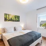 Kraus Apartment *